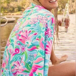 Lilly Pulitzer Lounge Towel Oversized Floral Pink Blue Beach Blanket Picnic NWT